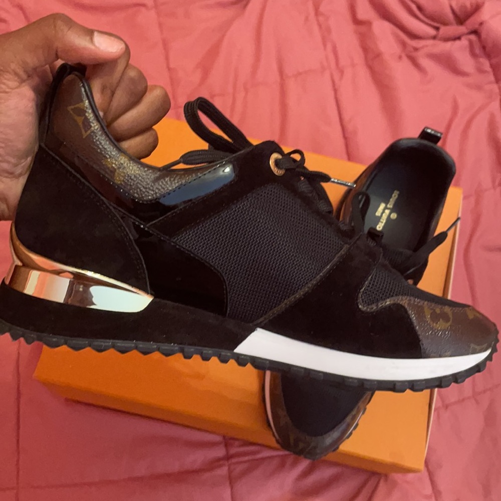 Louis Vuitton monogram sneakers - Picture 4 of 10